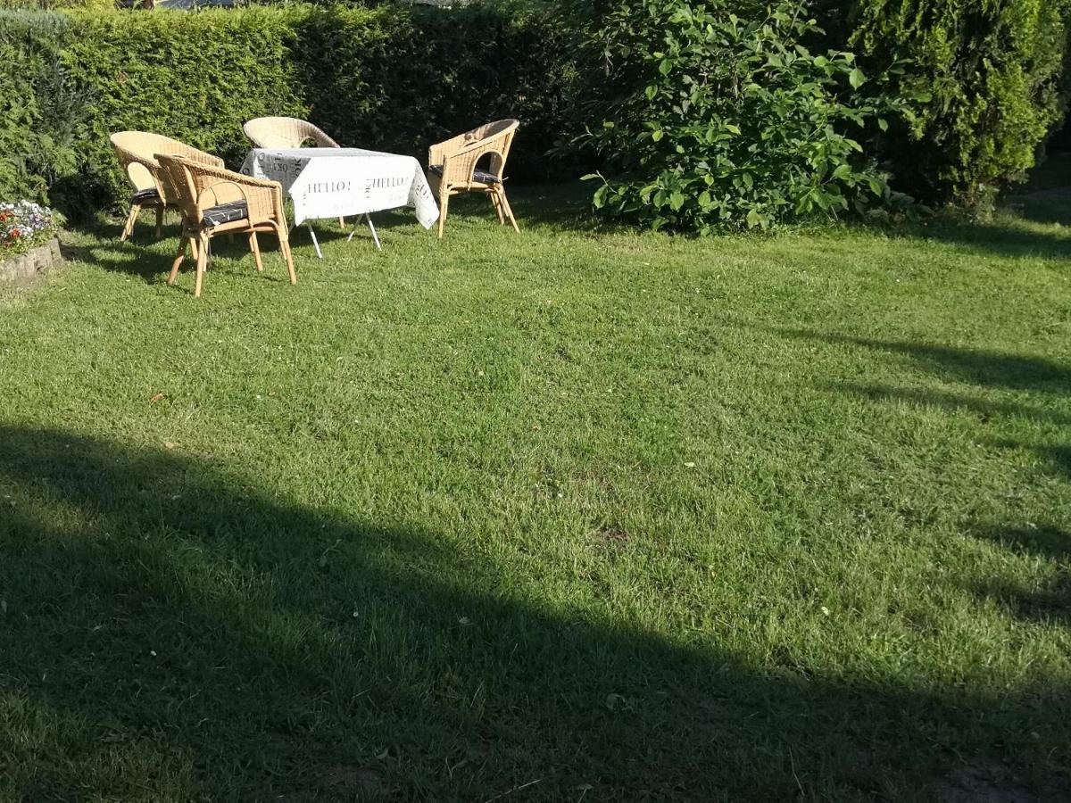 Wulsbuttel Kuenstler Ferienwohnung 3 Zimmer Kueche Bad Zentrale Lage מראה חיצוני תמונה