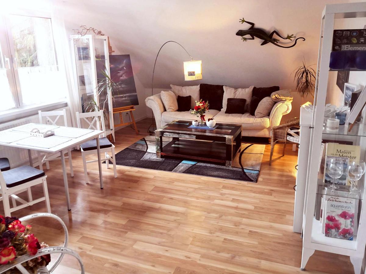 Wulsbuttel Kuenstler Ferienwohnung 3 Zimmer Kueche Bad Zentrale Lage מראה חיצוני תמונה