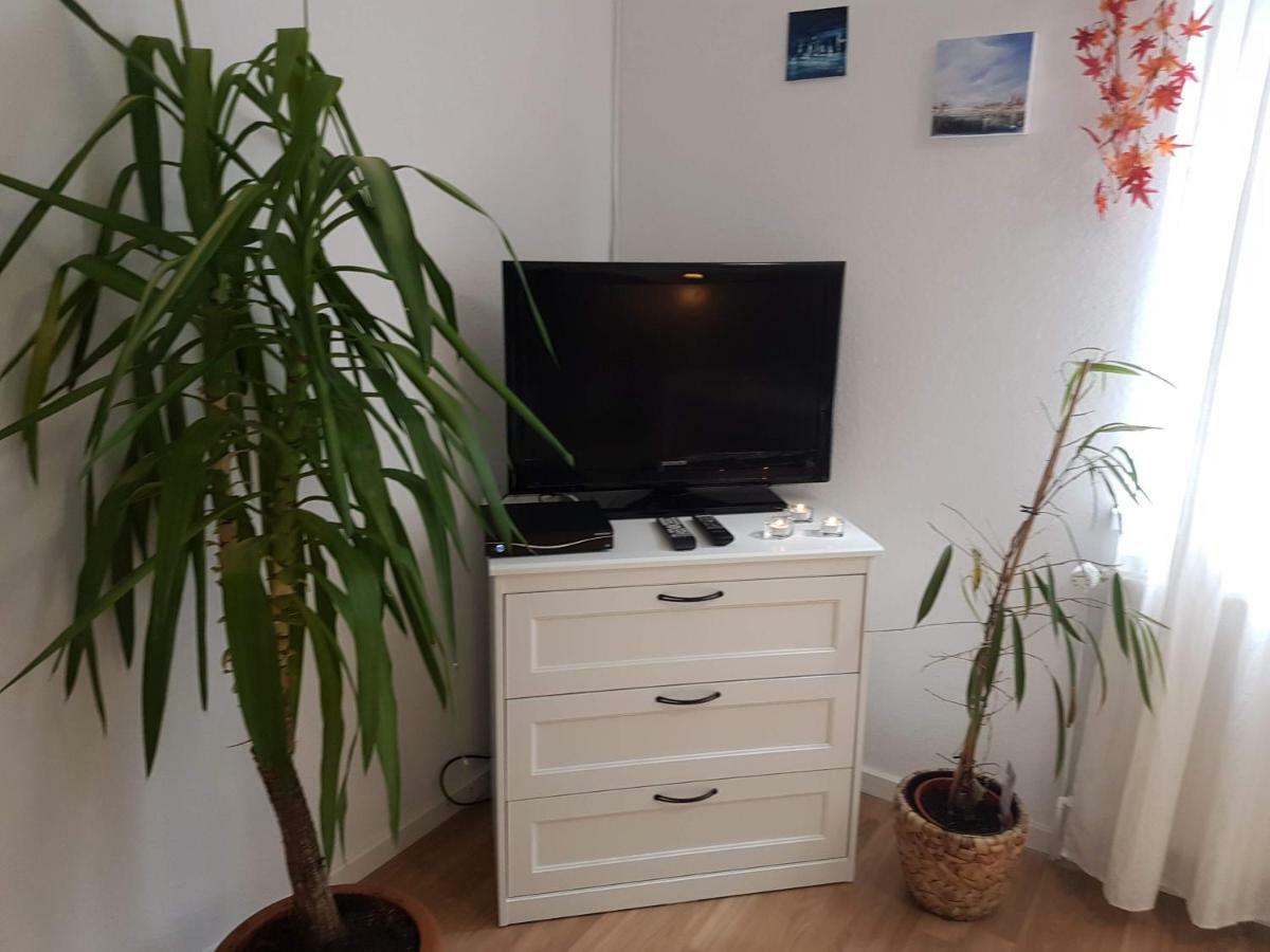 Wulsbuttel Kuenstler Ferienwohnung 3 Zimmer Kueche Bad Zentrale Lage מראה חיצוני תמונה